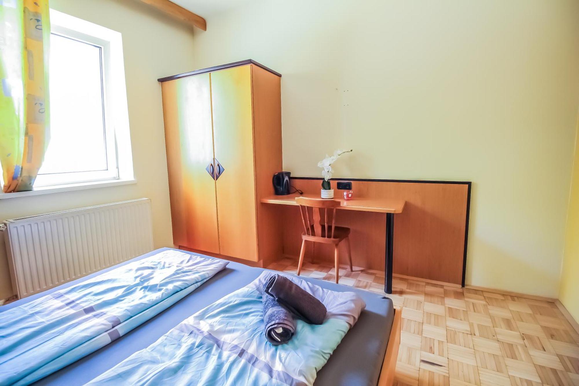 Cozy Rooms - U3 Hutteldorferstrasse ウィーン エクステリア 写真