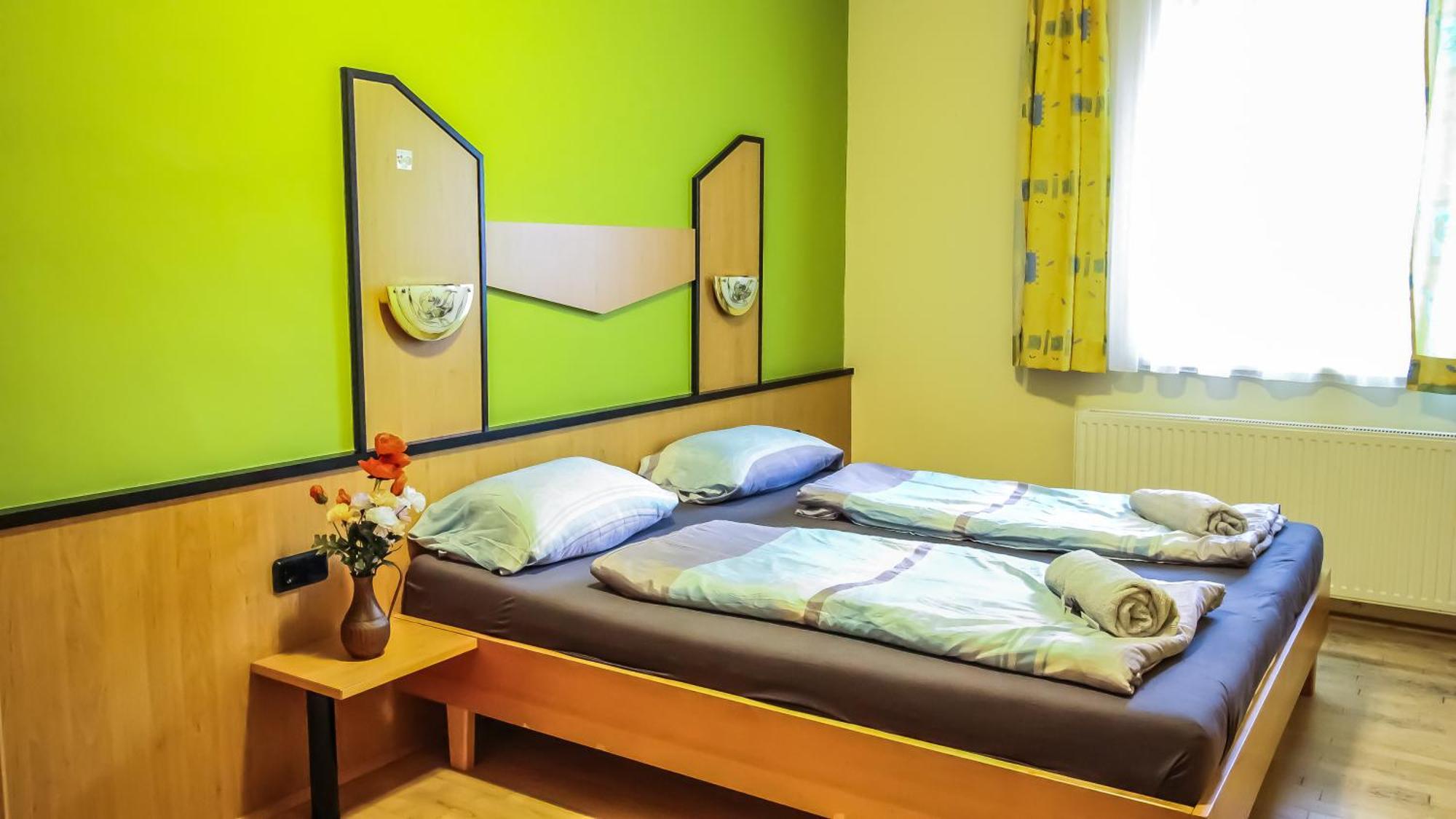 Cozy Rooms - U3 Hutteldorferstrasse ウィーン エクステリア 写真