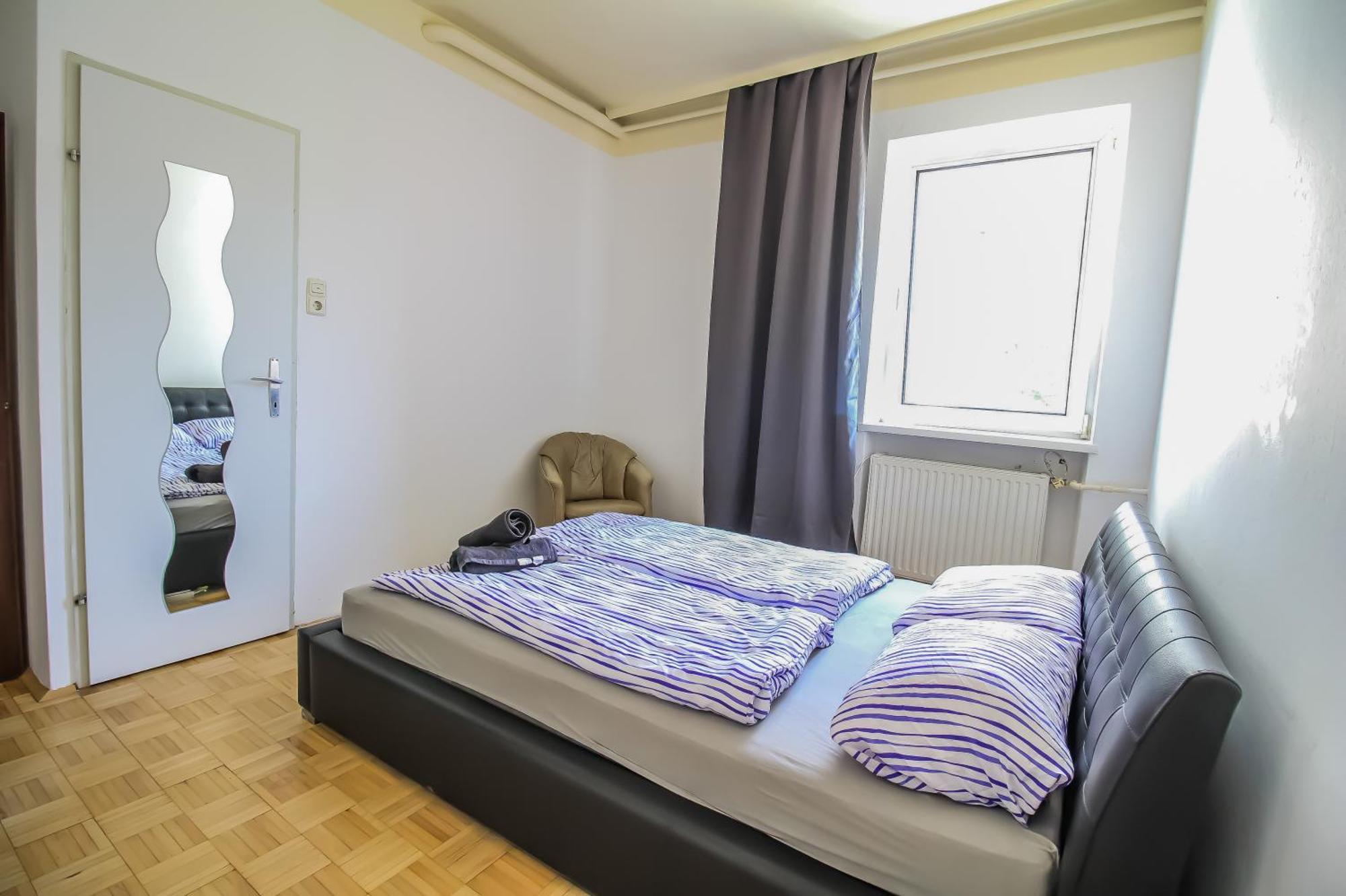Cozy Rooms - U3 Hutteldorferstrasse ウィーン エクステリア 写真