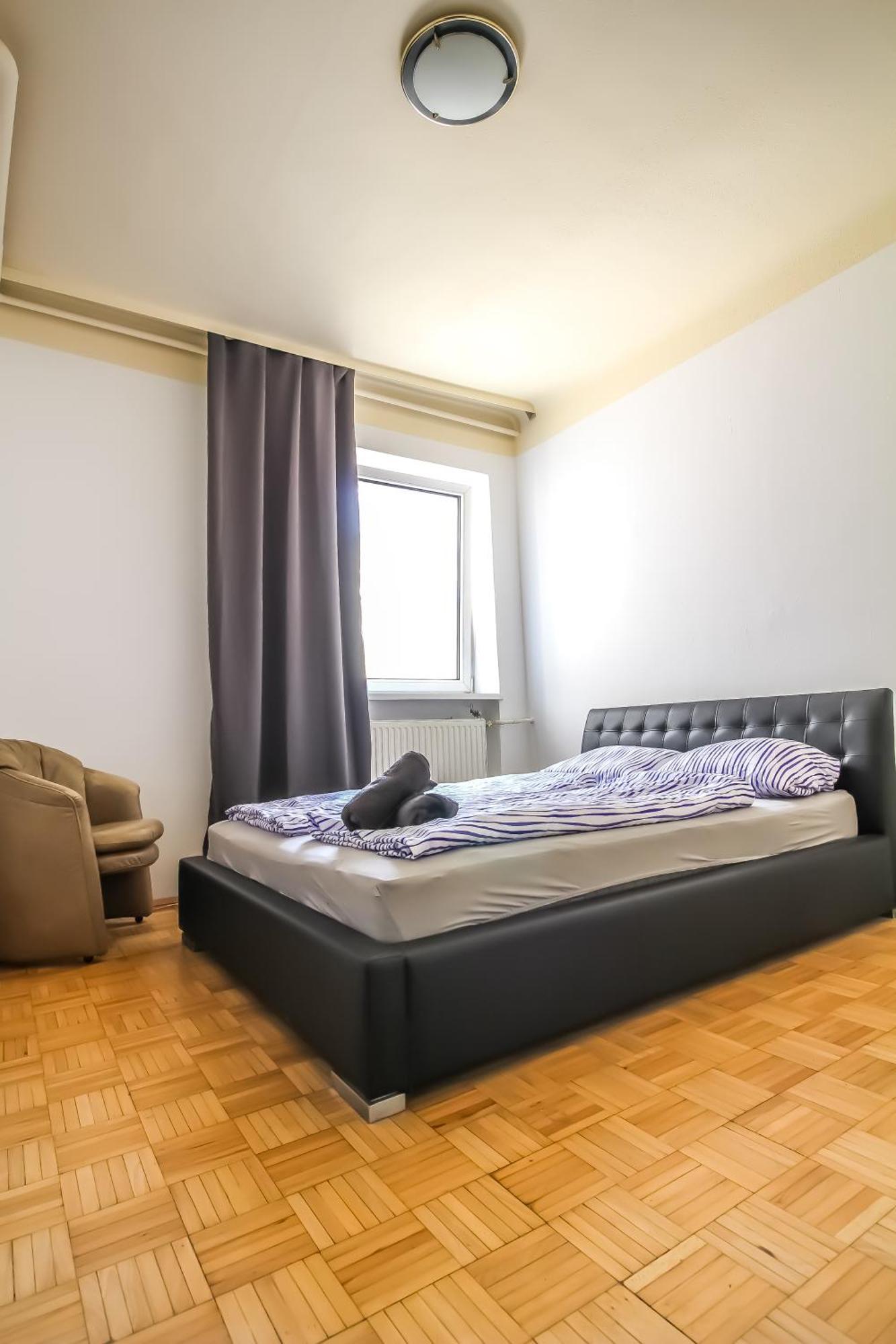 Cozy Rooms - U3 Hutteldorferstrasse ウィーン エクステリア 写真
